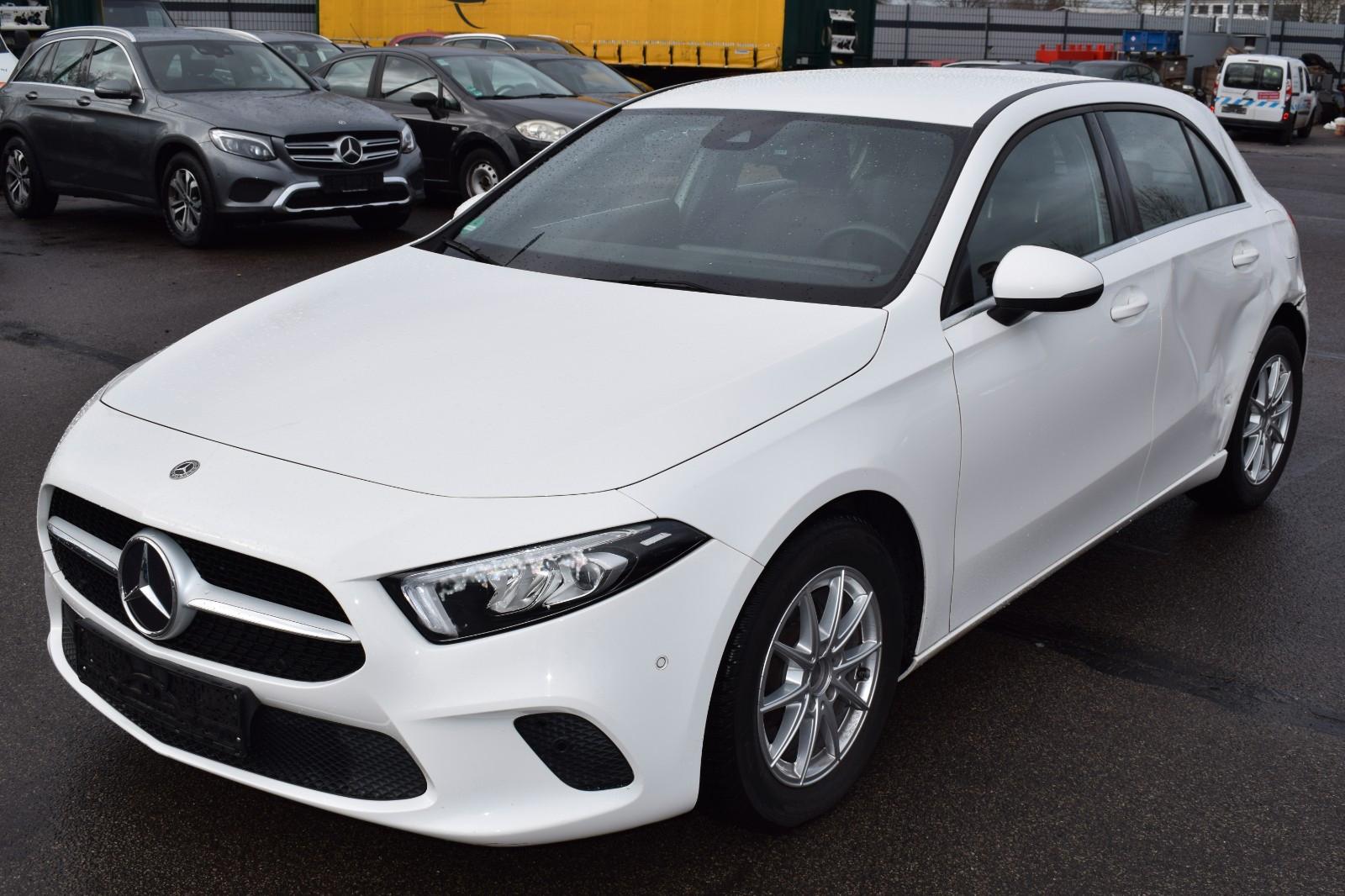Mercedes-Benz A 180 d Style MBUX LED Navi PTS - Euro 6