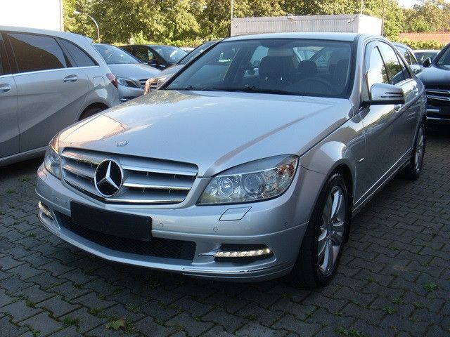 Mercedes-Benz C 180 CGI BlueEFF. AVANTG. Autom. Anhängerkuppl.