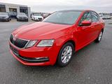 Skoda Octavia Style*NAVI*LED*KAMERA*Memory*AHK*ACC* - Skoda Octavia: Rot