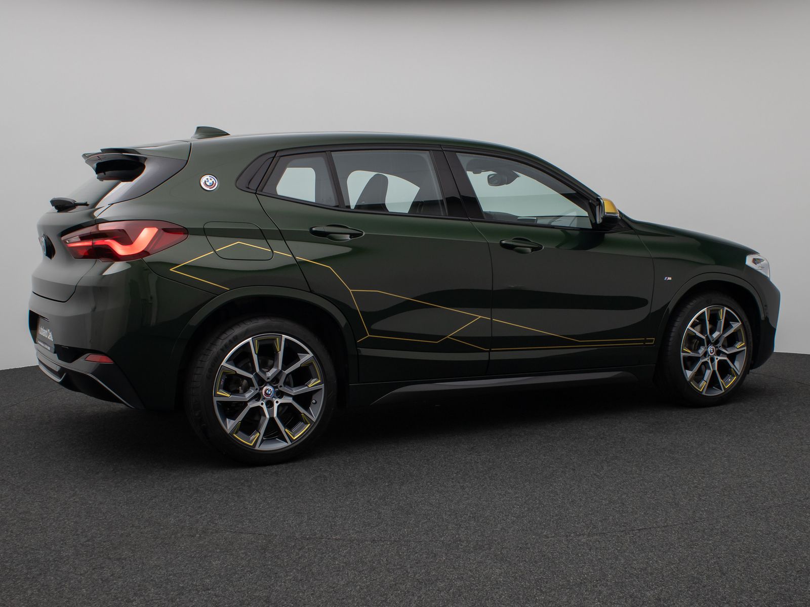 Fahrzeugabbildung BMW X2 sD18i M Sport Edition Panorama Kamera 19Zoll