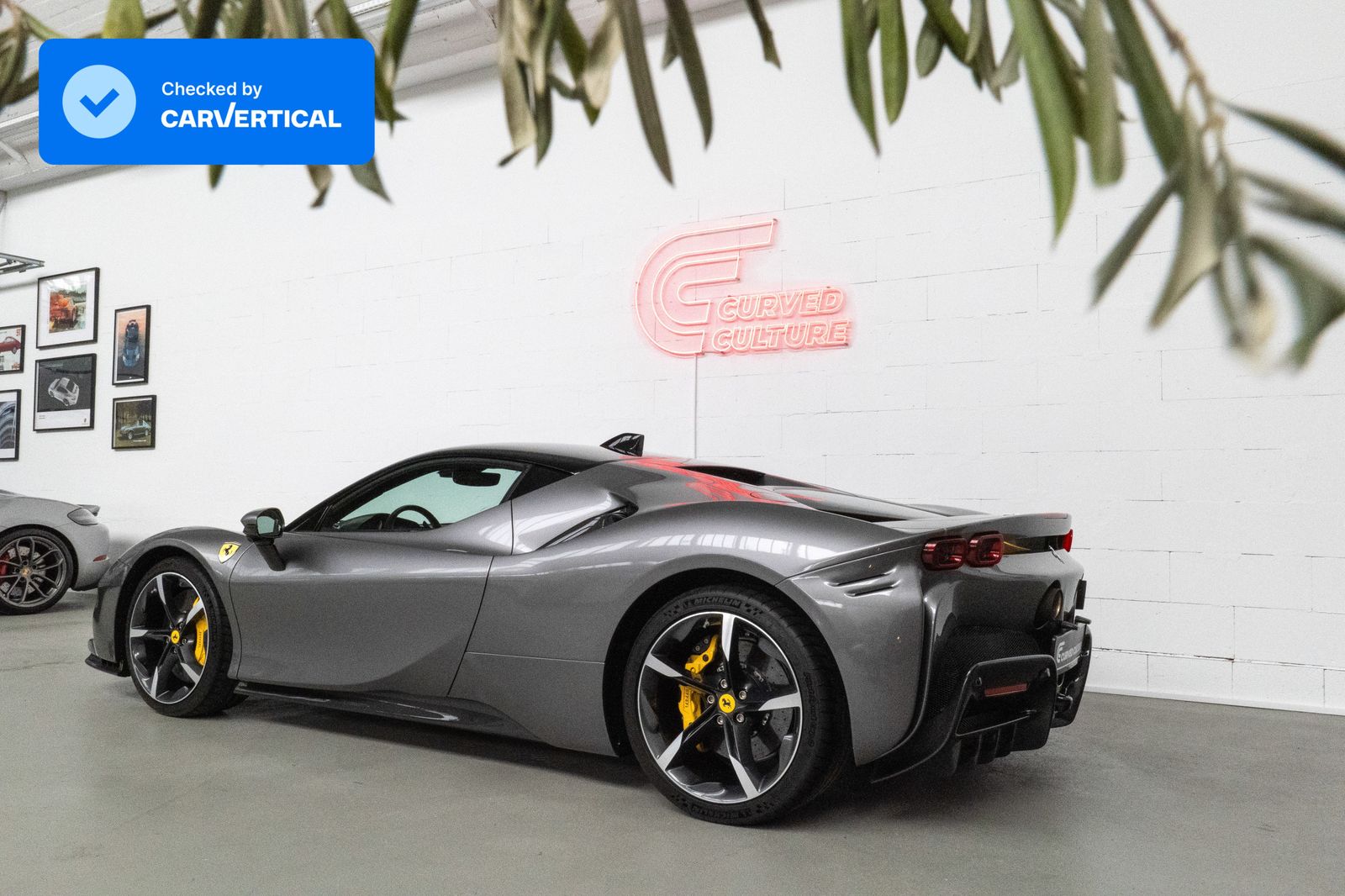 FERRARI SF90