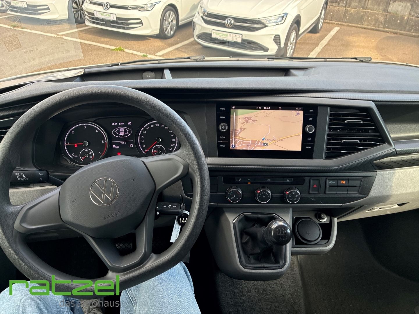 Fahrzeugabbildung Volkswagen T6.1 Transporter Kasten KR 2.0 TDI SCR BMT 110 k