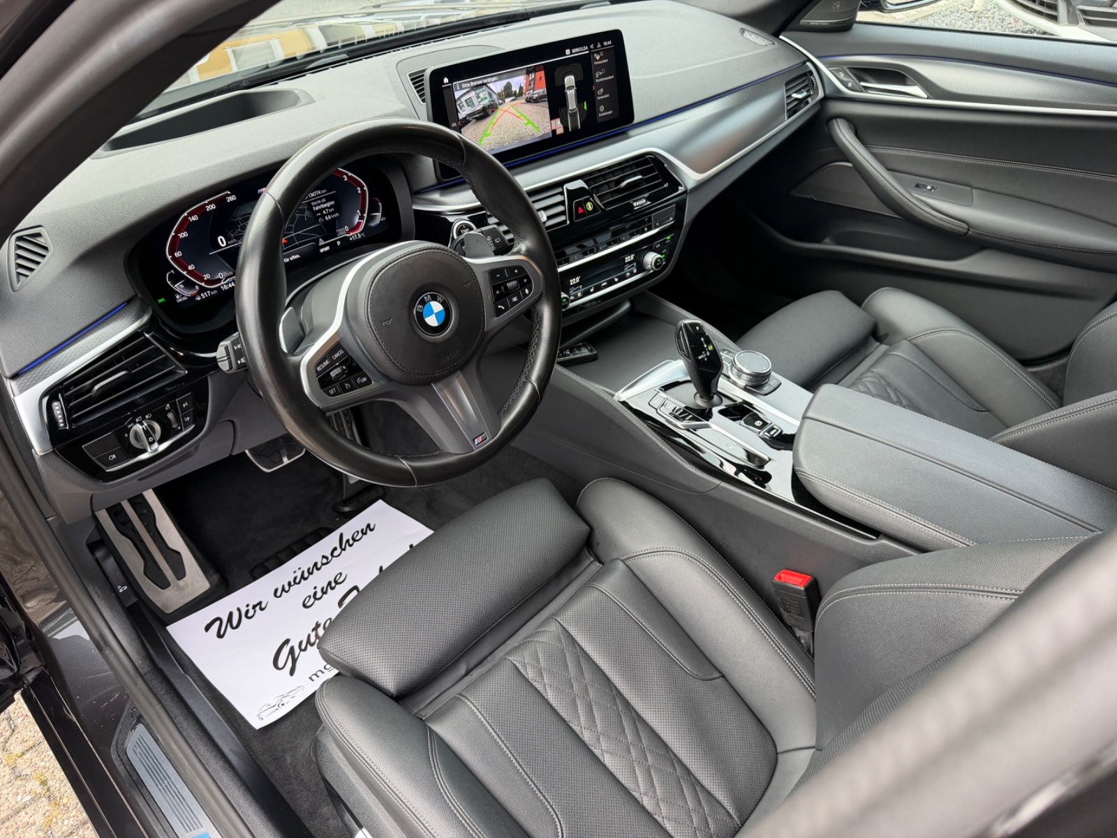 Fahrzeugabbildung BMW 520d Touring M SPORT LASER HUD KAMERA AHK LEDER