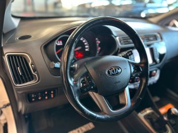 Kia Rio Dream Team *Kamera*Lenkradheizung*