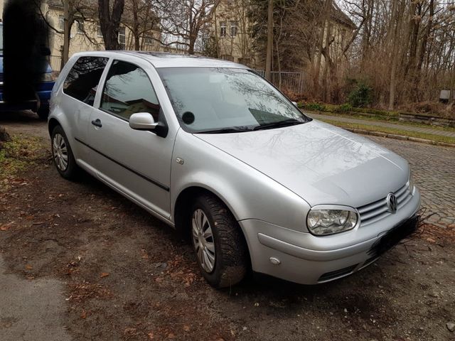 Volkswagen VW Golf IV 1.6 Silber