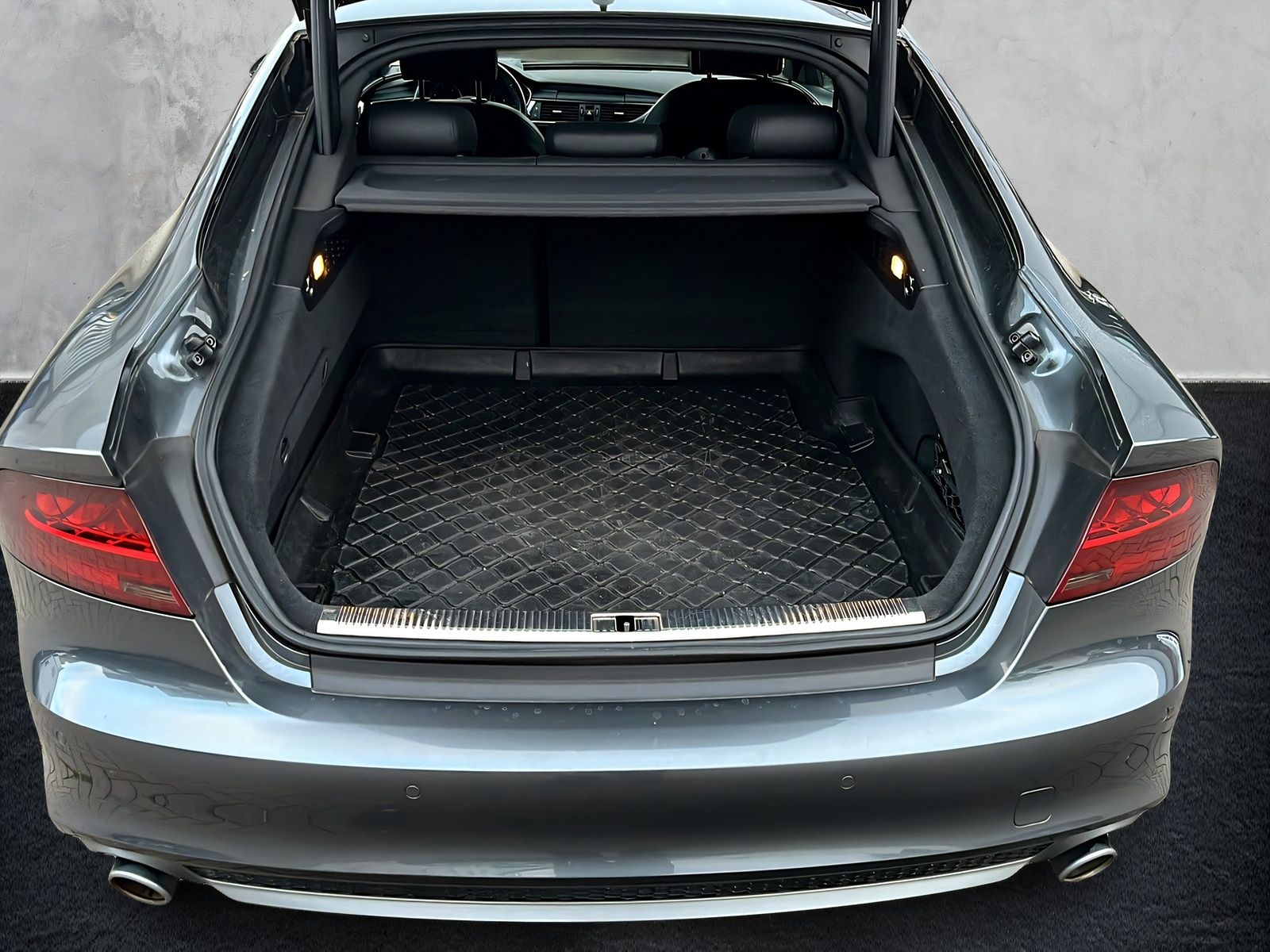 Fahrzeugabbildung Audi A7 3.0 TDI QUATTRO DSC BOSE NAVI GSHBD