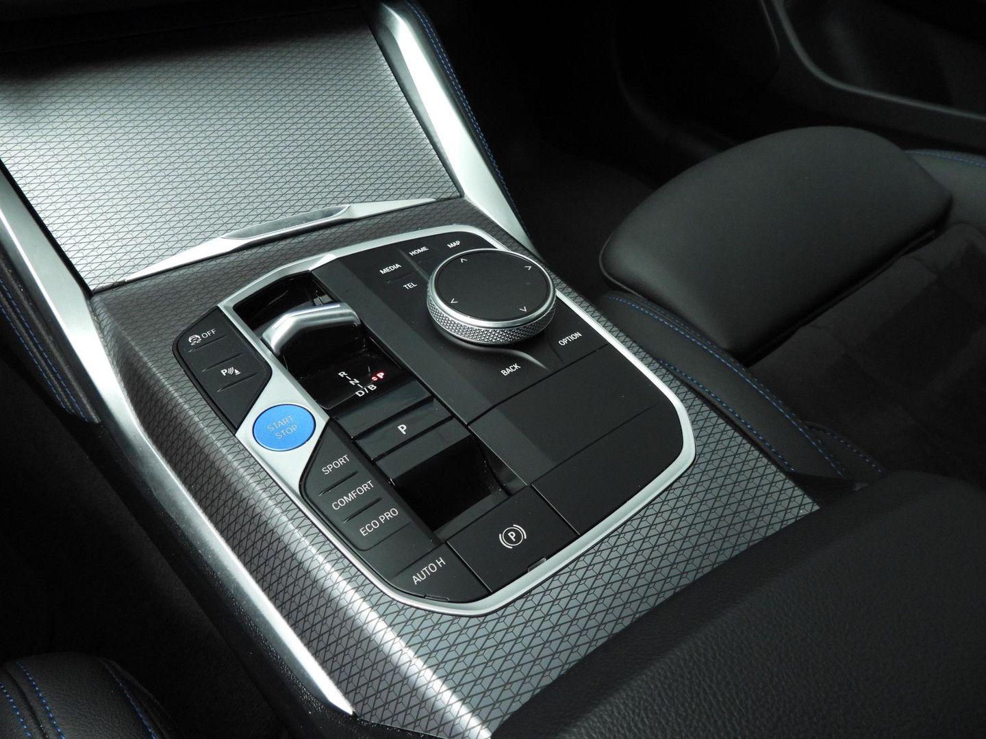 BMW i4 Gran Coupé eDrive40 M-Sportpakket LED n, миниатюра 16