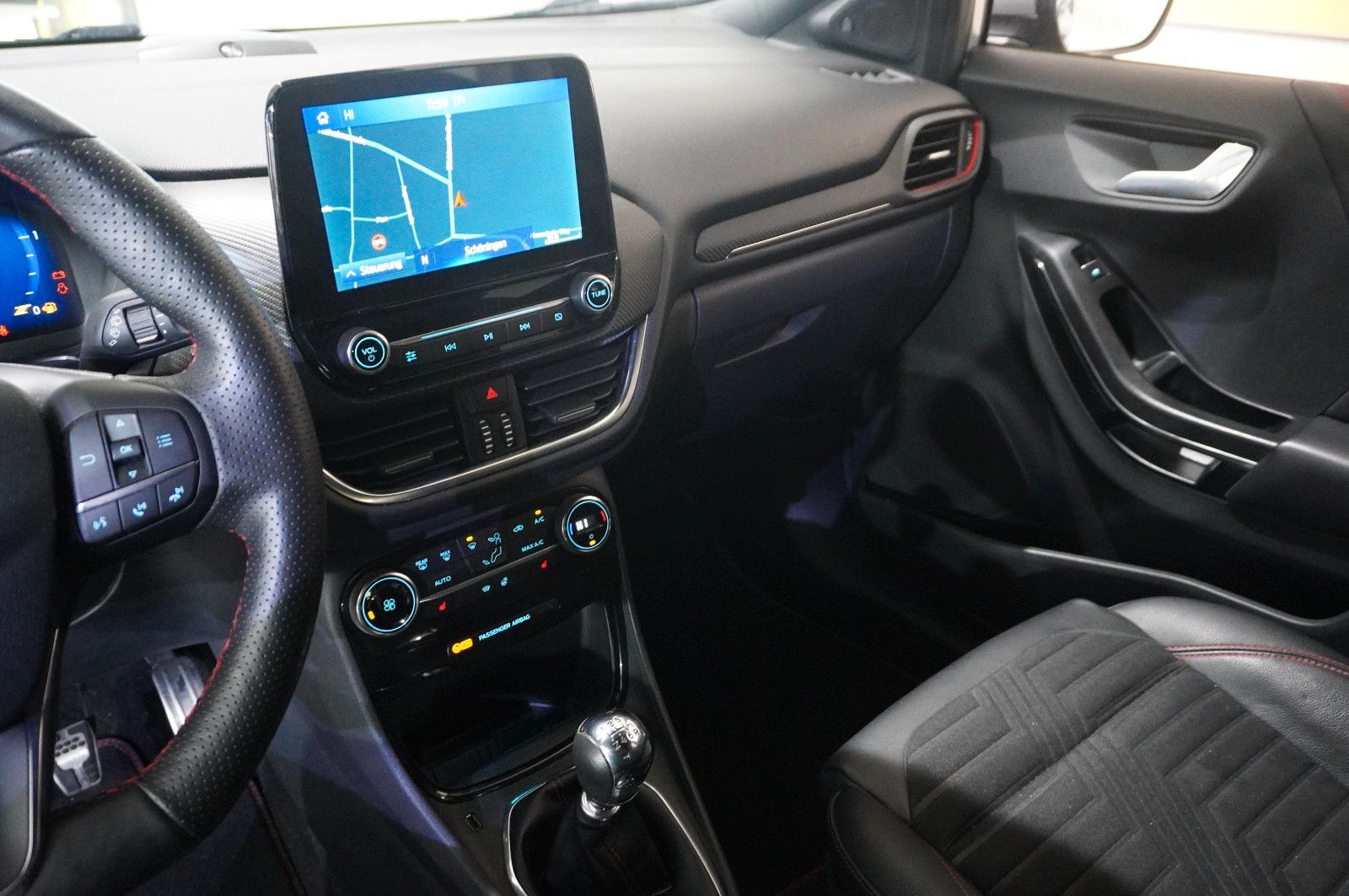 Fahrzeugabbildung Ford Puma 1.0 ST-LINE X NAVI/LED/KAMERA/SPORT/B&O/AHK