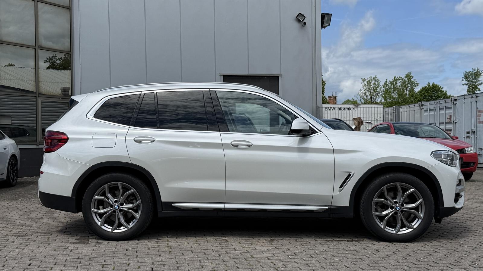 BMW X3 xDrive20d xLine LED Navi Komfortzg SHZ PDC Te