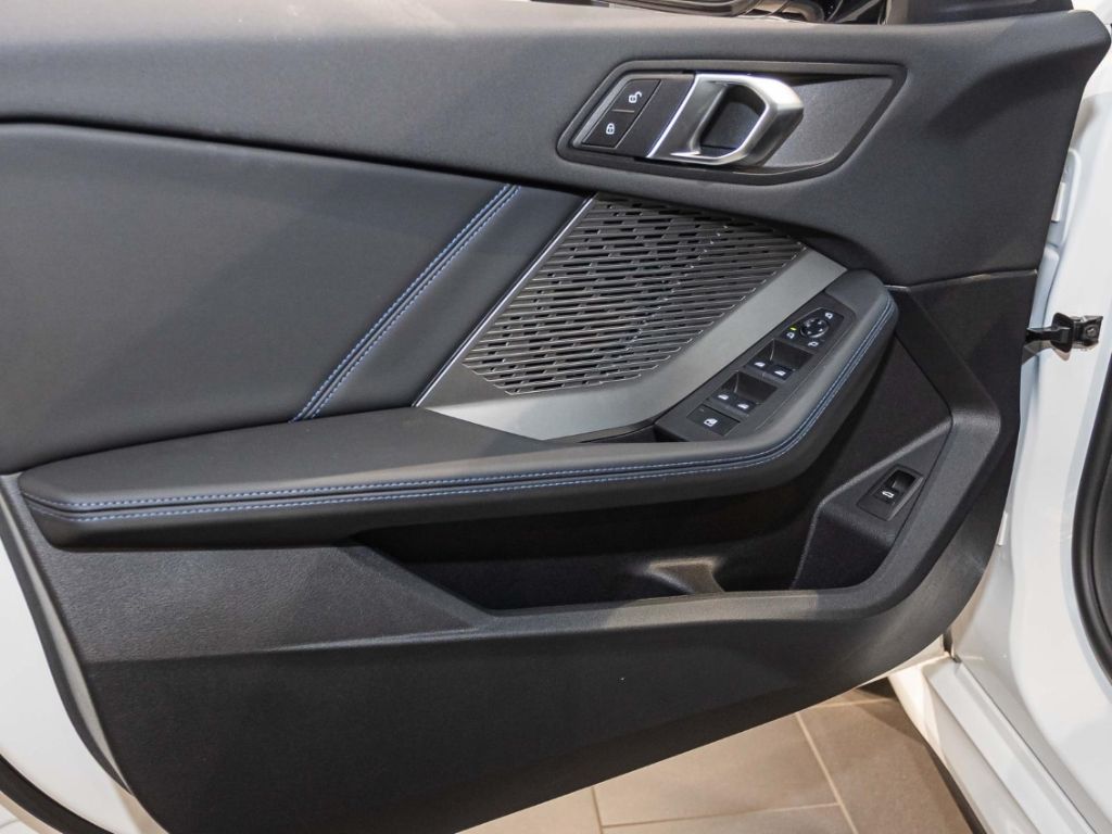 BMW 120 - Bild 6