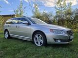 Volvo V70  III Automatik Leder G-Dach 61.9... - Volvo V70 aus 2013