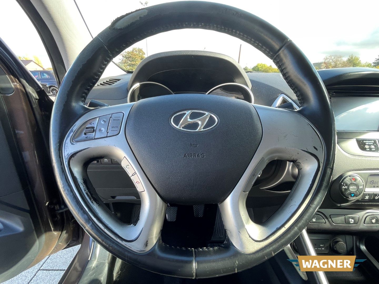 Fahrzeugabbildung Hyundai ix35 Tucson Style AWD Sitzheizung Klimaautomatik
