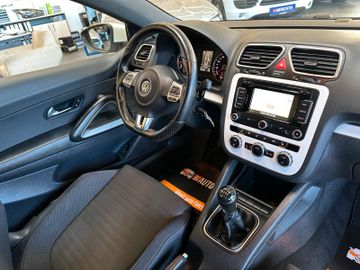 Volkswagen Scirocco 1.4 TSI *BiXenon*Navi*Sitzh*PDC*