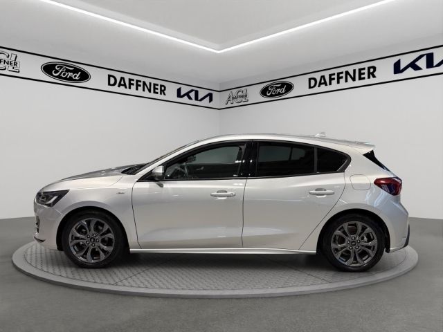Fahrzeugabbildung Ford Focus ST-Line Navi LED ACC WLAN DAB Keyless Star