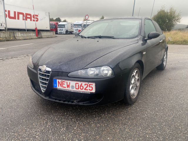 Alfa Romeo 147 1.6 TS 16V Progression