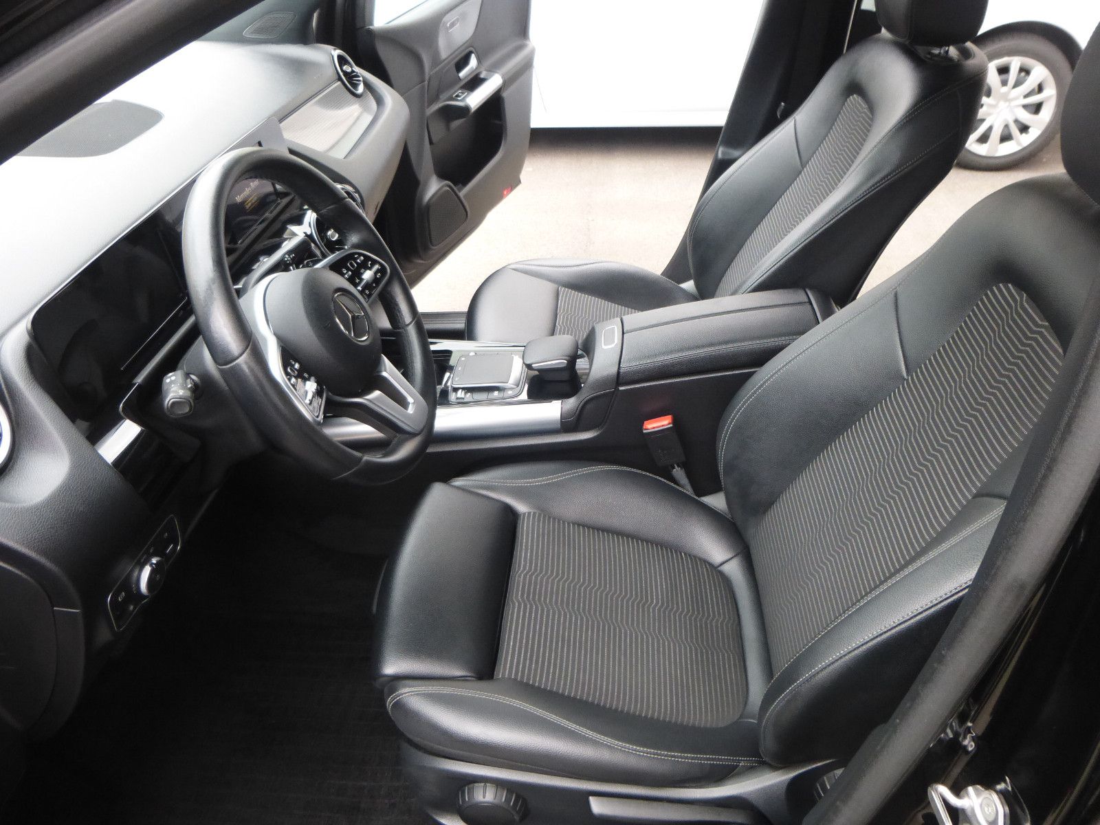 Mercedes-Benz B 200 d Progressive foto 25