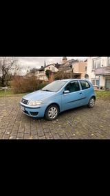 Fiat Punto. wenig km - Fiat Punto in Wiesbaden