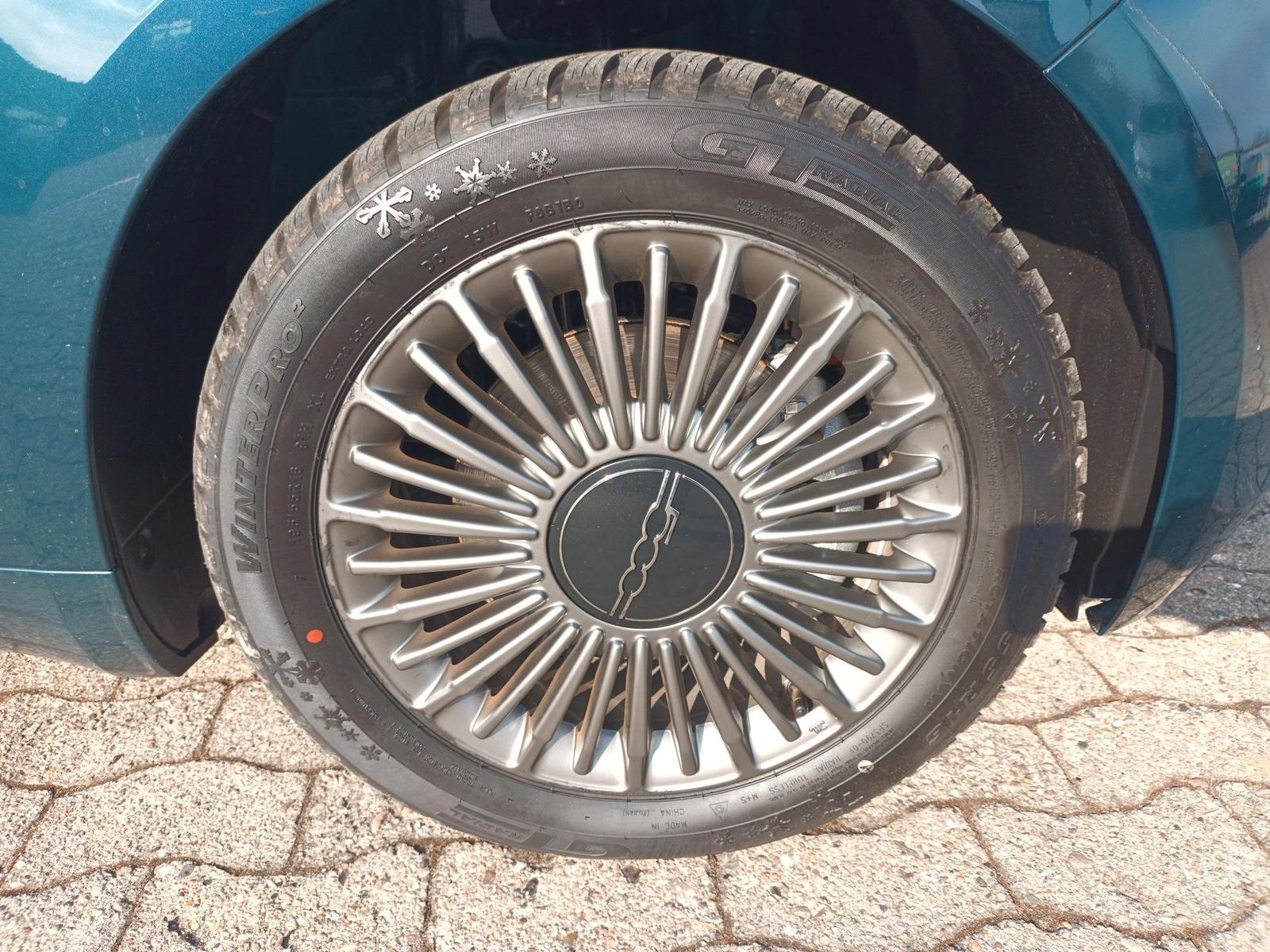 Fiat 500e Icon Tempomat*Digitales Display*Kamera*K...