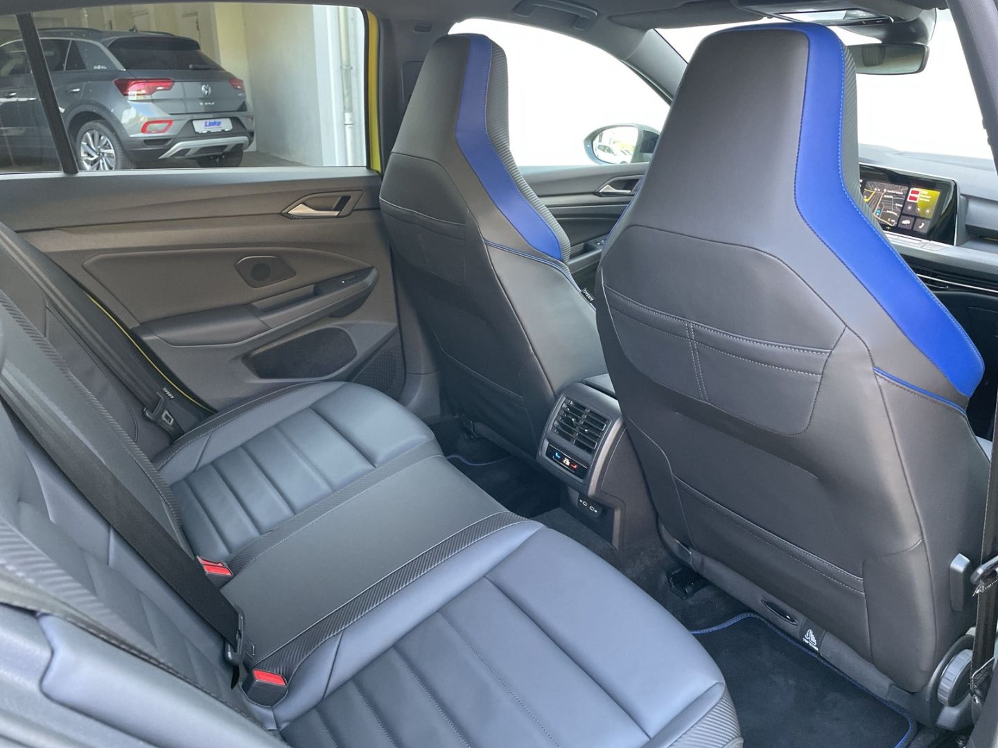 Golf R 333 Perf. 2.0 TSI DSG 4Motion No.17/333