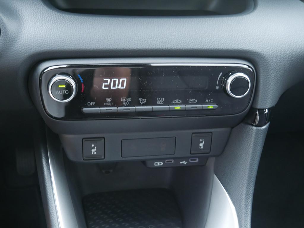 Mazda 2 Hybrid 1.5 VVT-i Exclusive-Line SHZ KAMERA ACC