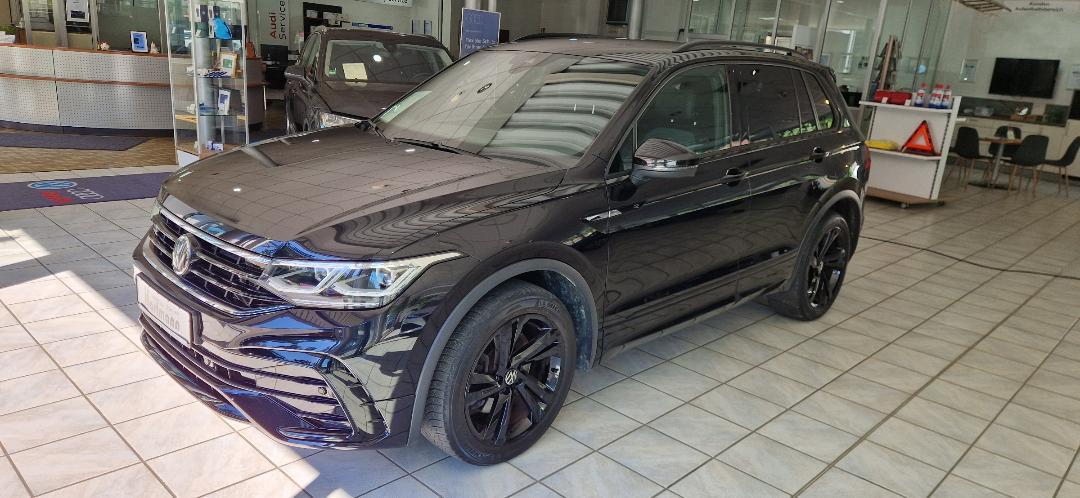 Volkswagen Tiguan R-Line 2,0TSI DSG 4M LED AHK BlackStyle N