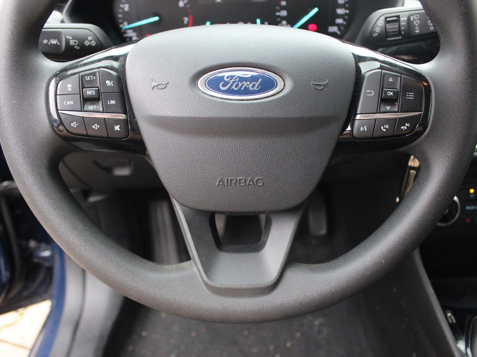 Fahrzeugabbildung Ford Fiesta Cool & Connect 1,1