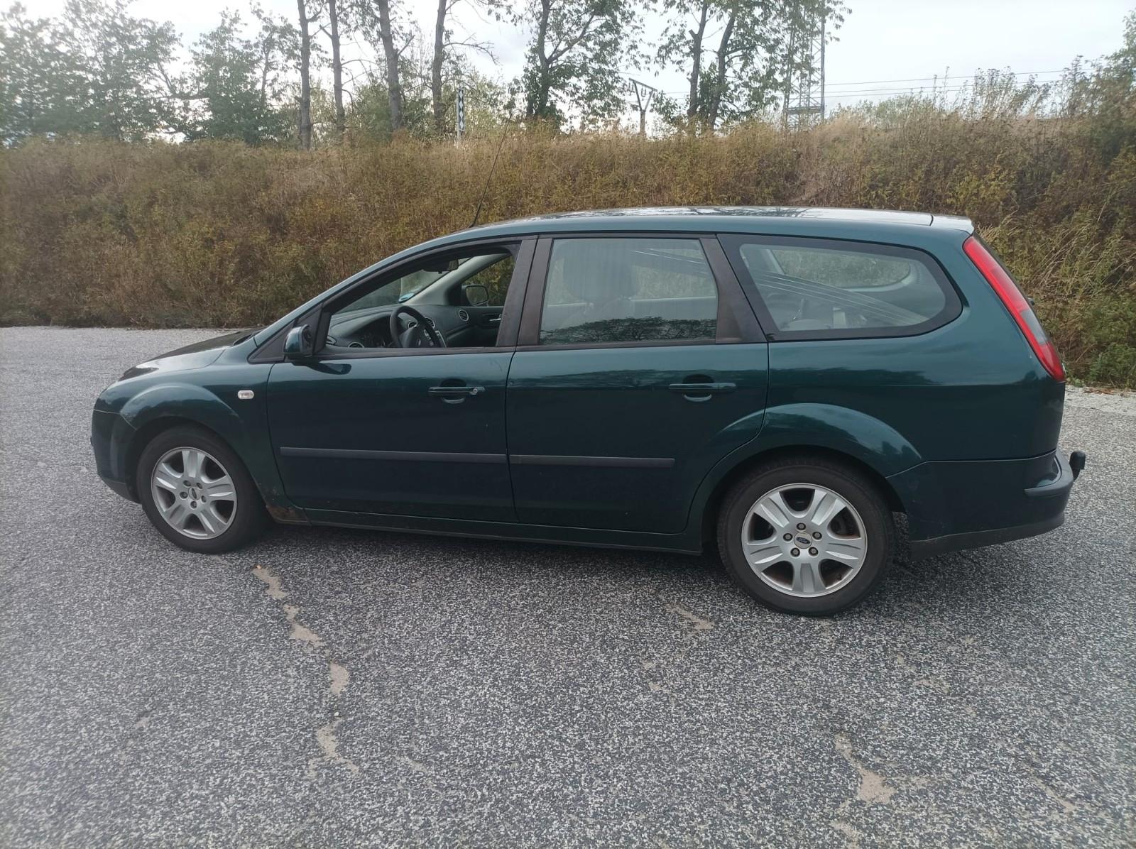 Ford Focus 2007 — engine 1.596 cm³, 101 HP (74kW)