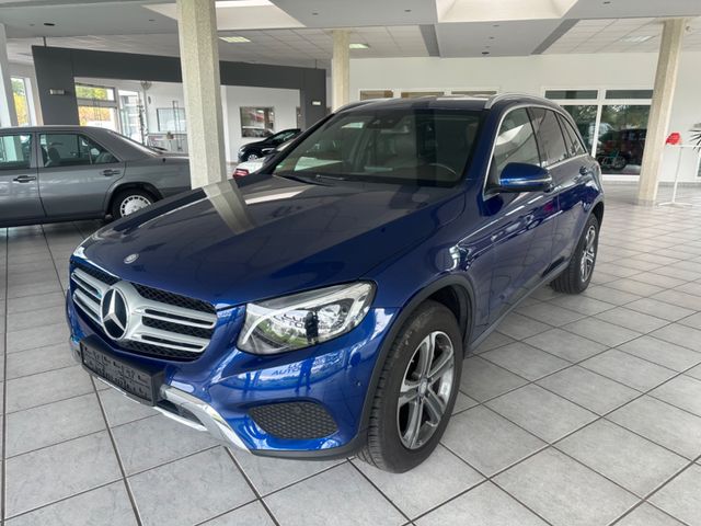 MERCEDES-BENZ GLC 250 d 4Matic Leder Navi LED Winterräder
