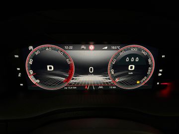 Fahrzeugbestand 16 Skoda Karoq Sportline 1.5 Matrix+AHK+Panodach+Kamera