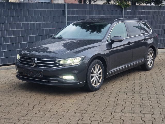 Volkswagen Passat Variant Business Navi Sitzh. Standh.