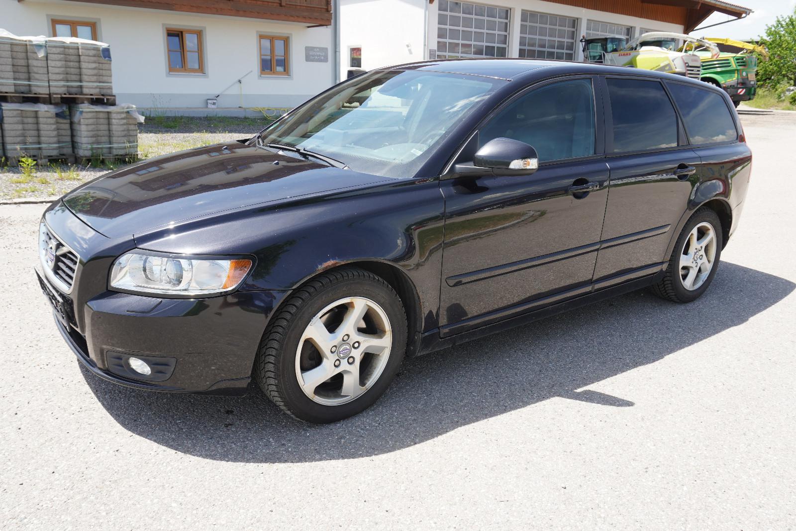 Volvo V50 Kombi D3 Business Pro Edition Leder NAV Xen