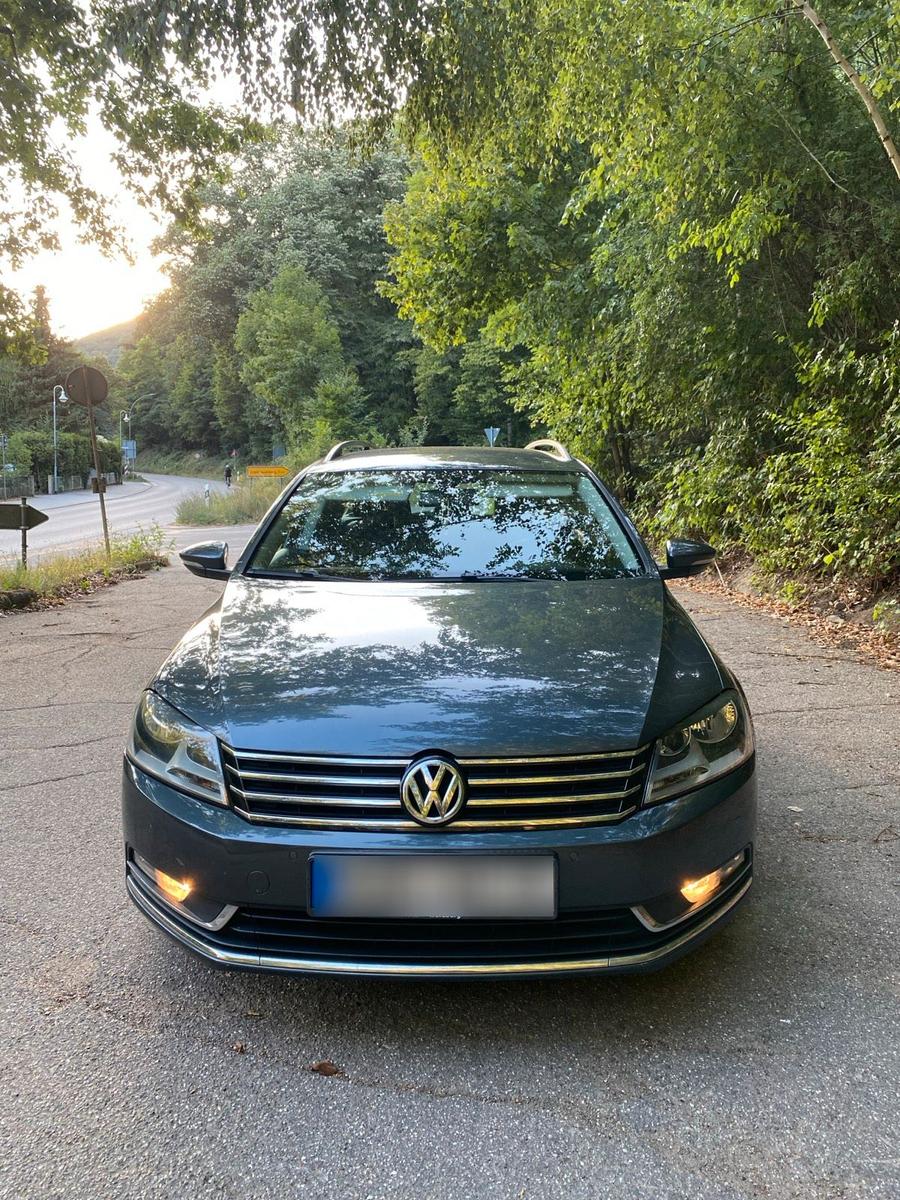 Volkswagen Passat 2012 — photo 7