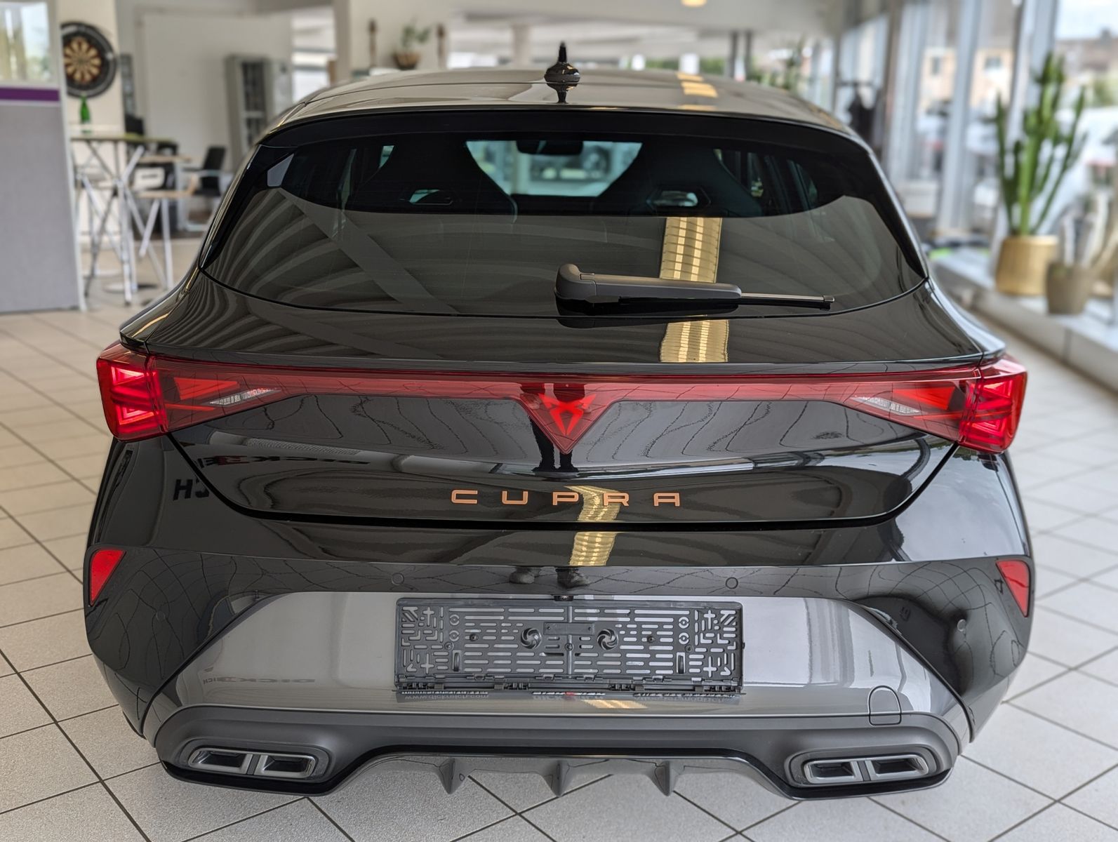 CUPRA Leon 1.5 eTSI Dynamic Edge-Paket Assist-XL Memor - Image 6
