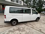 Volkswagen T5 Kombi, 9 Sitze  - Volkswagen T4 Kombi: 9 Sitzer