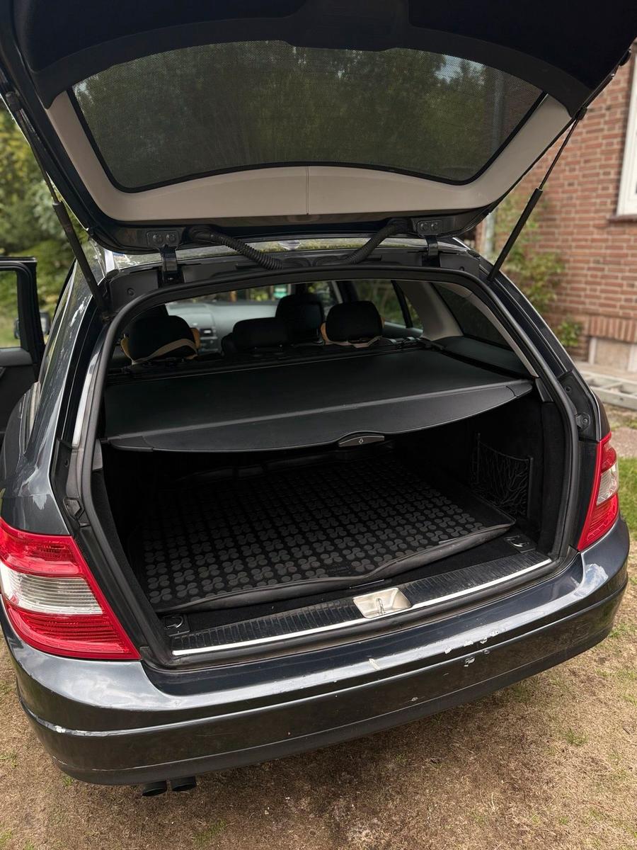 Mercedes-Benz C220 2008 — photo 7
