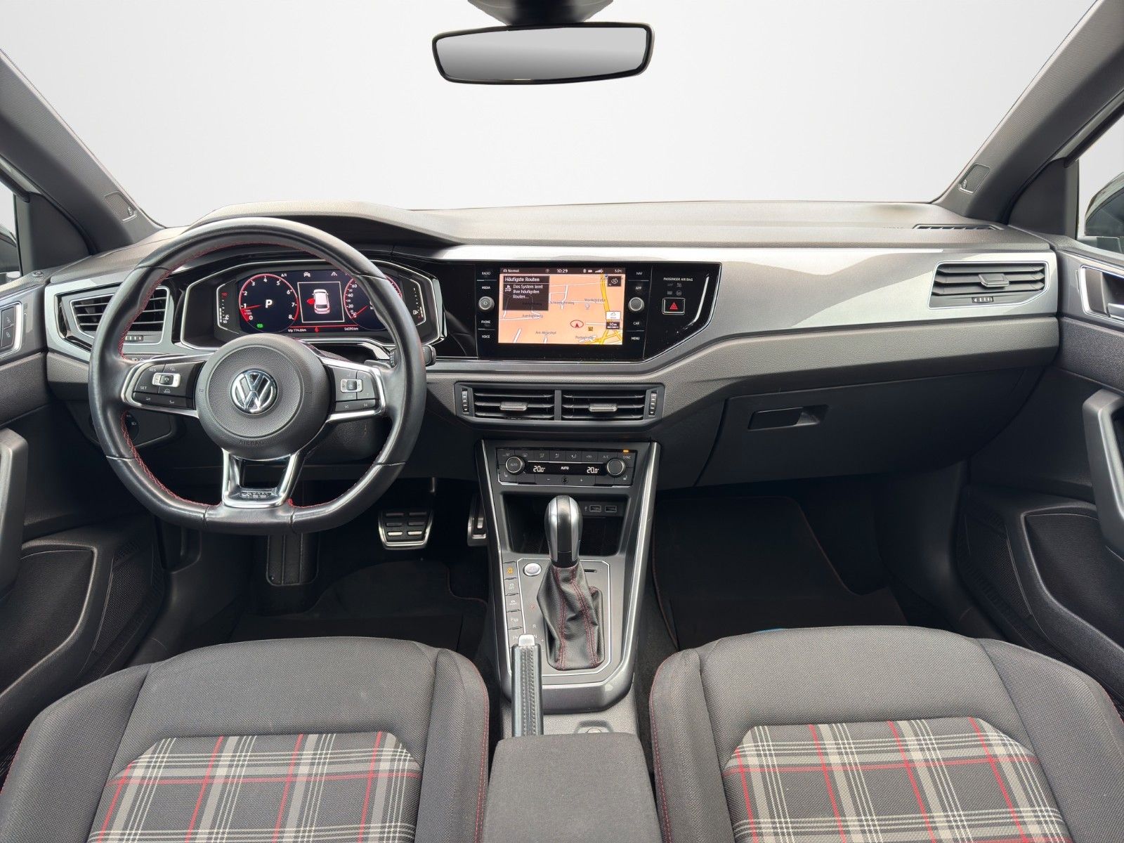 Fahrzeugabbildung Volkswagen POLO GTI 2.0TSI DSG KEYLESS KAM ACTIVEINFO BEATS