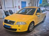 Skoda Octavia Combi 2.0 TDI RS RS - Skoda Octavia aus 2008: RS