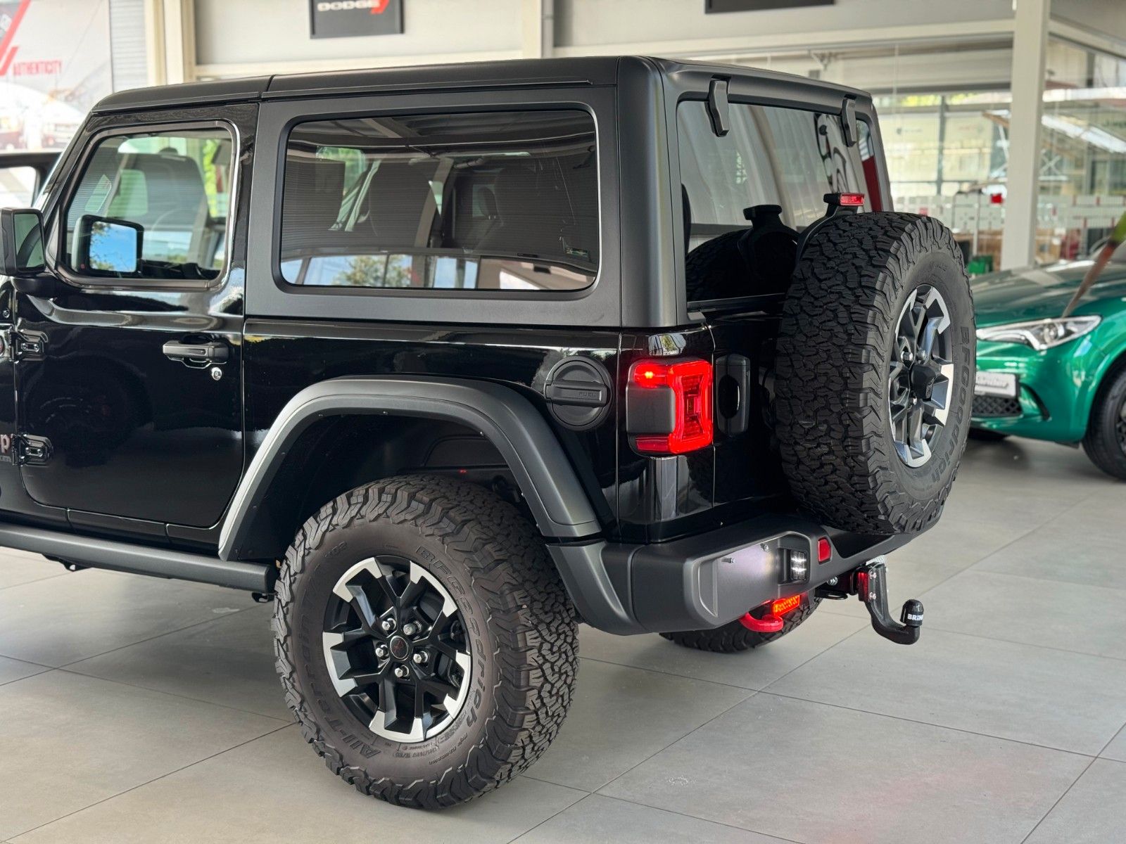 Fahrzeugabbildung Jeep Wrangler Rubicon 3,6 V6 MY24 "Sonderfelgen 17"