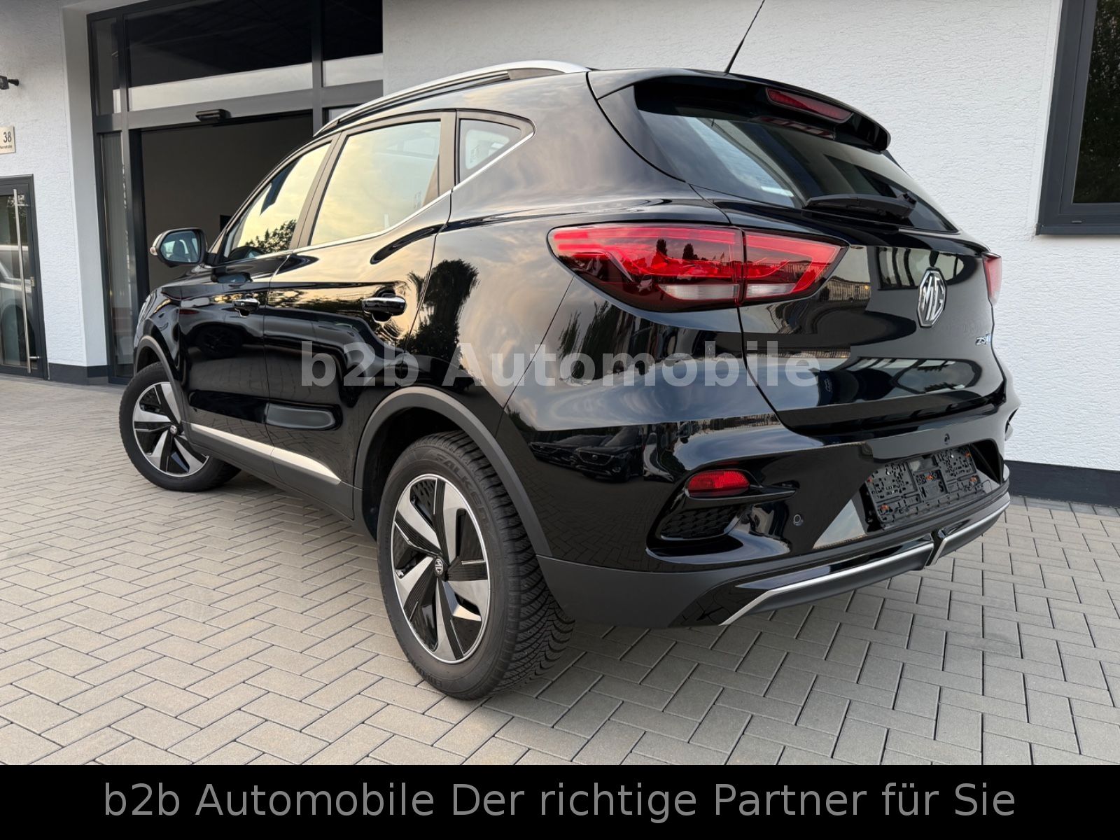 MG ZS
