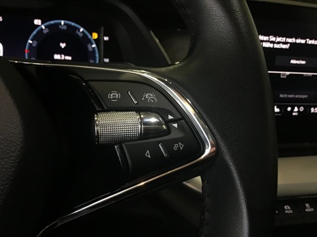 Fahrzeugabbildung Skoda Octavia Style 2.0 TDI Combi DSG/Navi/ACC/AHK/HUD