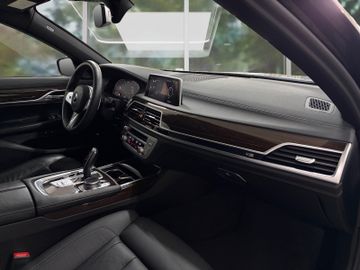 BMW 740 - 8