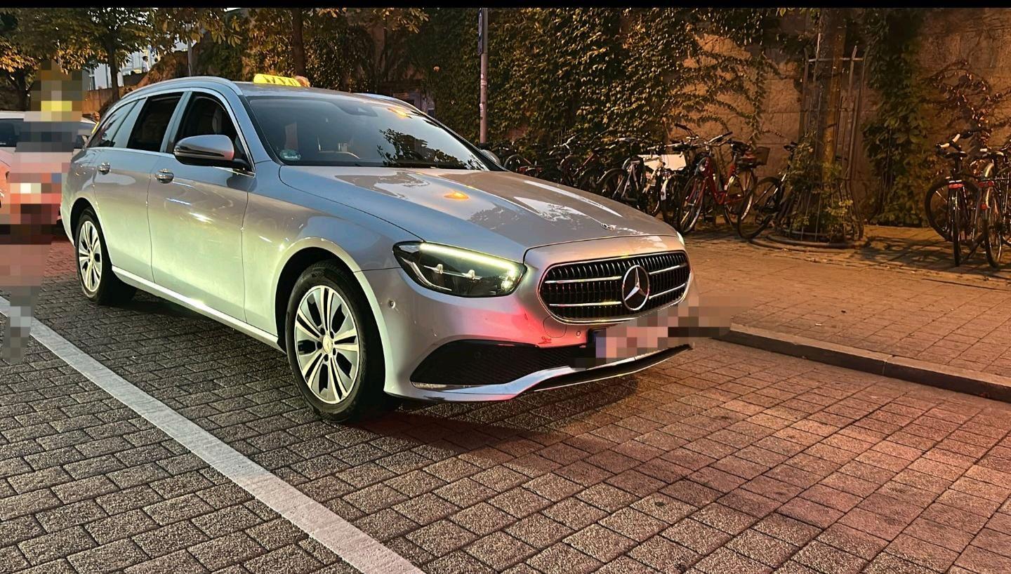 Mercedes-Benz E 200