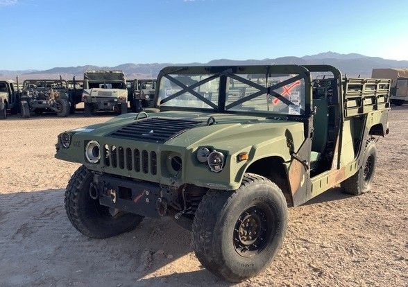 Hummer 1989 Humvee M1123, 6.5 L,4 speed Automatic P