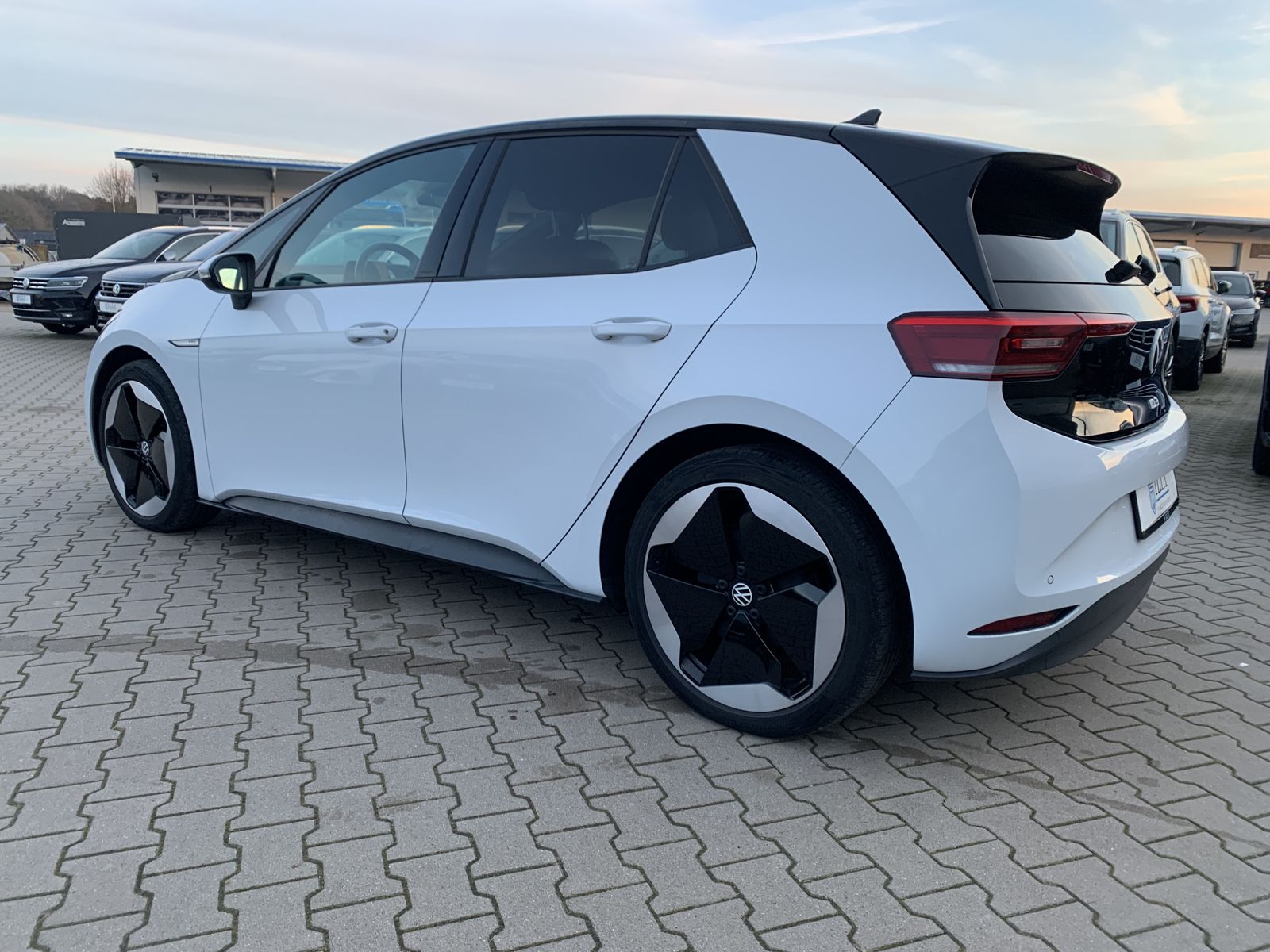 Fahrzeugabbildung Volkswagen ID.3 Pro Performance 150 kW Business*Wärmepumpe*