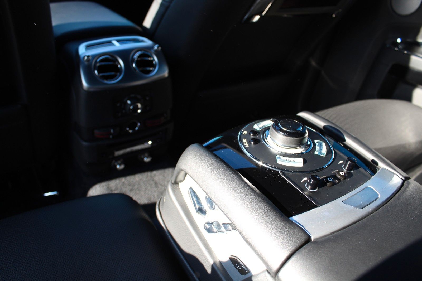 Ghost Family 6,6 Lit., V12