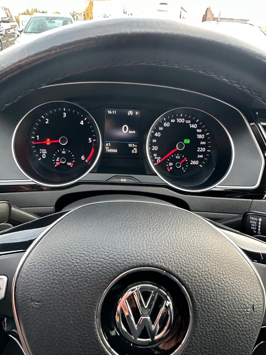 Volkswagen Passat Variant Highline / Massage/Matrix-LED/ACC