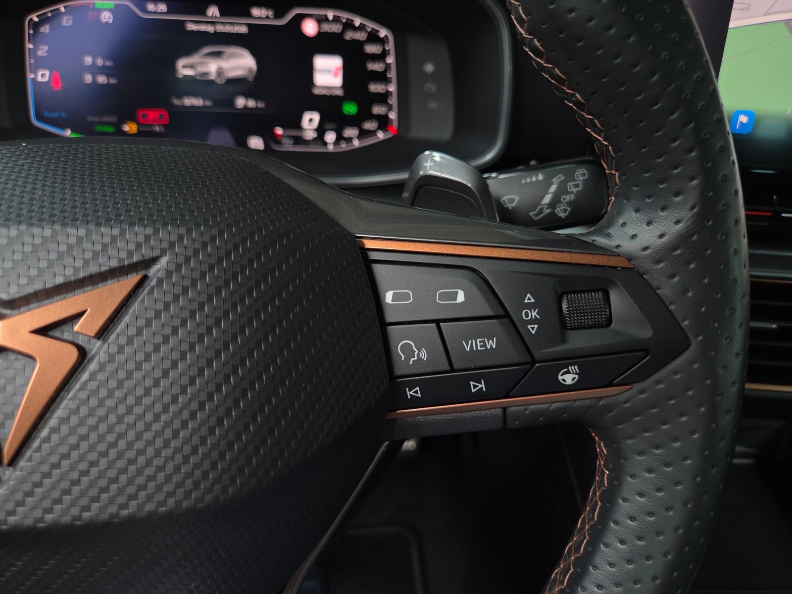Fahrzeugabbildung CUPRA Leon Sportstourer VZ 1.4 e-Hybrid SHZ LED NAVI