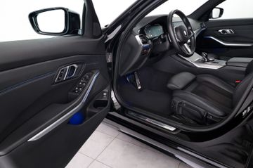 BMW 320i Touring M Sport Shadow LASER RFK 50-Jahre