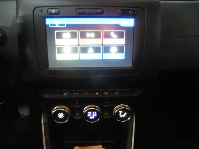 Dacia Duster II Celebration 8-fach bereift