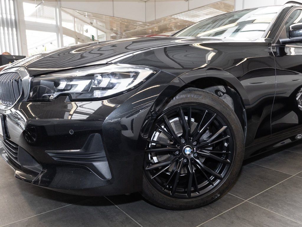 BMW 320 - Bild 3